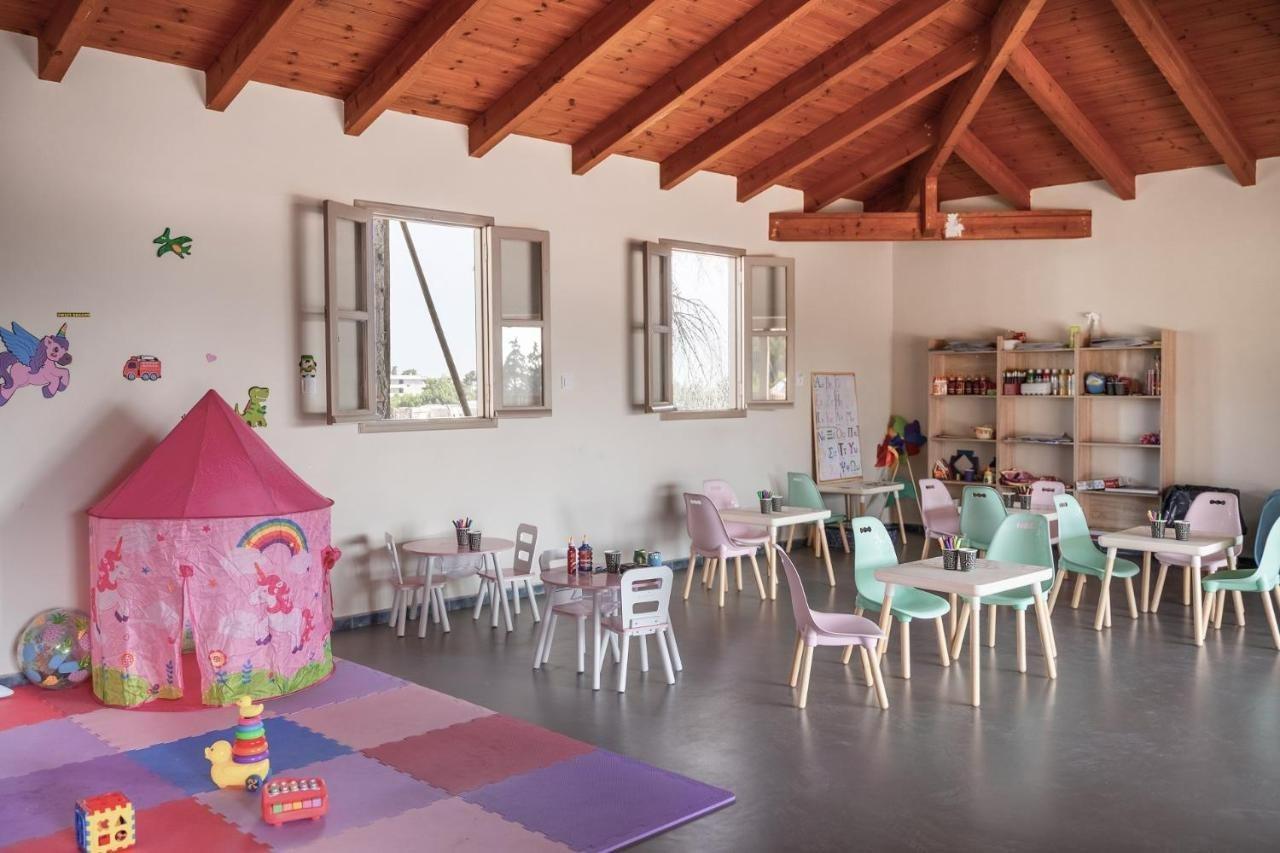 Helea Family Beach Resort Kallithéa エクステリア 写真